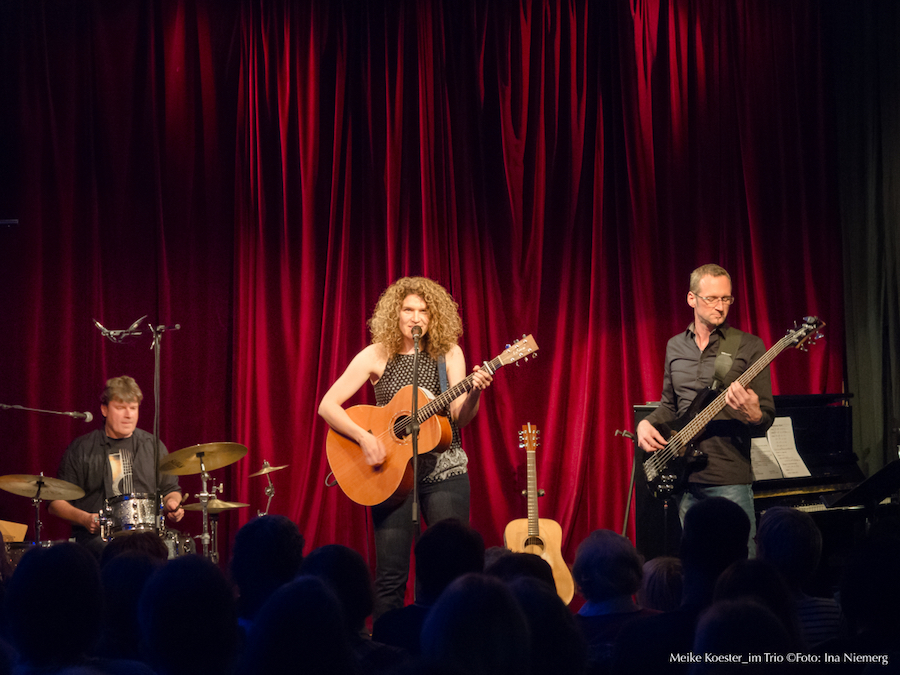 Meike Koester im Trio im Kult in Braunschweig am 26. April 2019